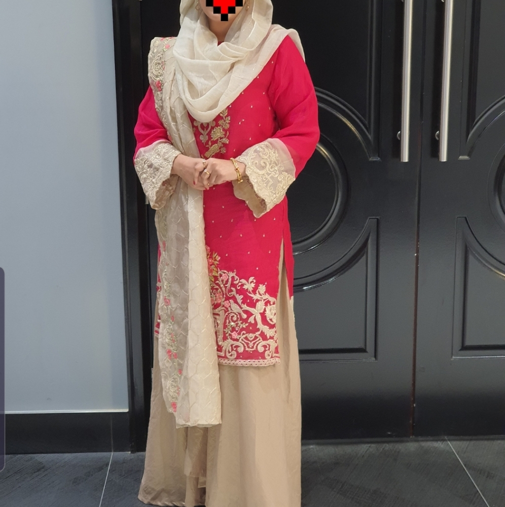Agha noor
